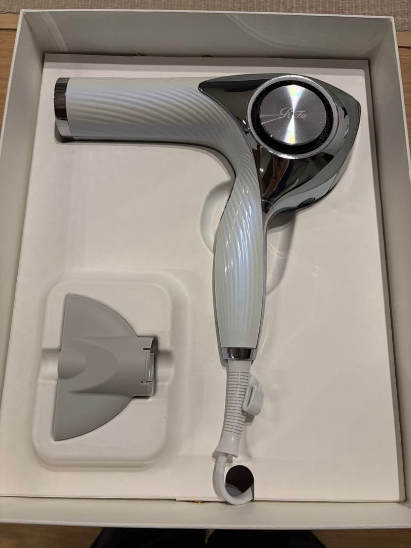 【極美品】ReFa リファ RE-AJ02A ビューテックドライヤープロ
