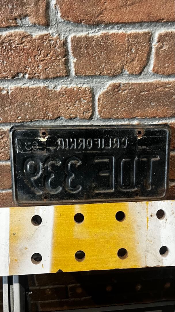 USA アメリカ　アメ車　lowrider カリフォルニア州ナンバープレート