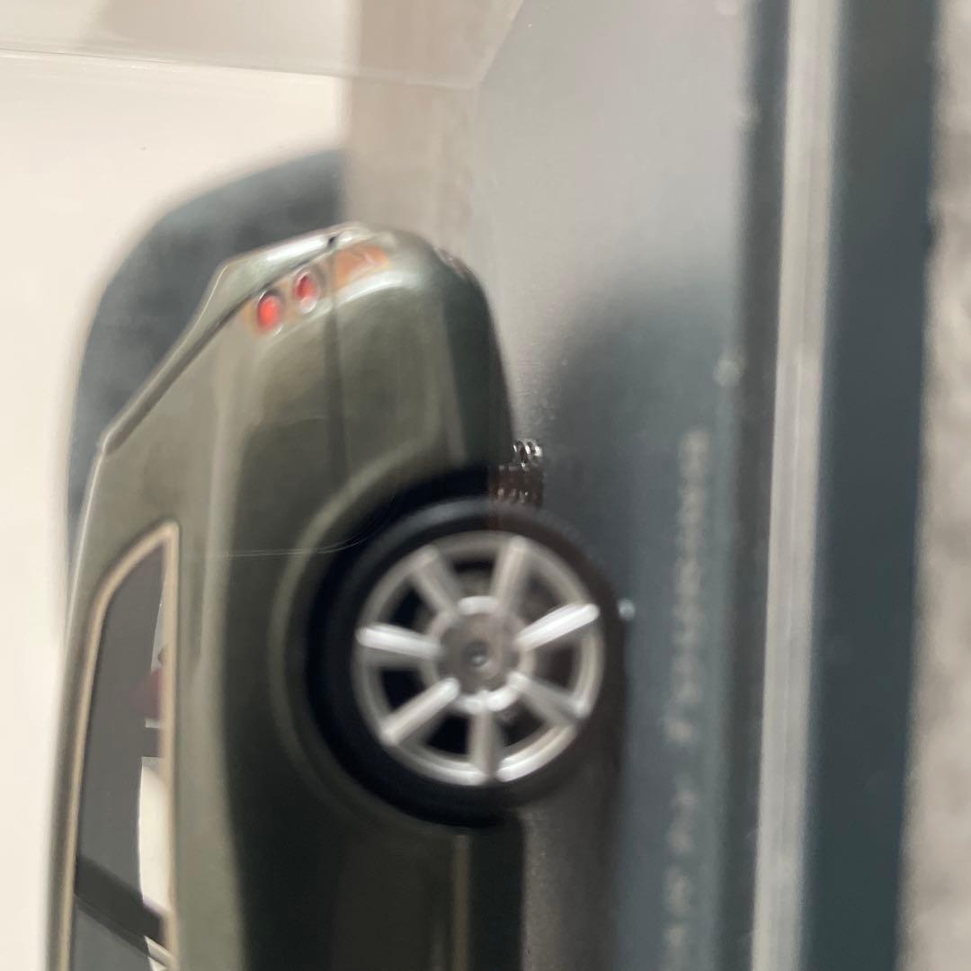 ベントレー コンチネンタル フライング スター ミニカー1/43 Bentley