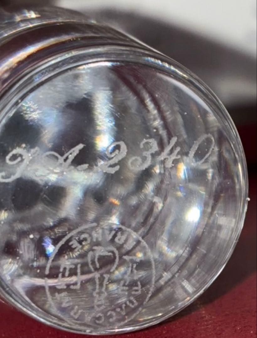 LOUIS XIII ルイ13世 コニャック 700ml 箱・シリアル付