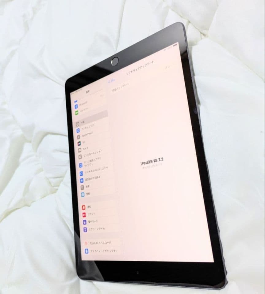 Apple iPad (第７世代) Wi-Fi 32GB MW742X/A