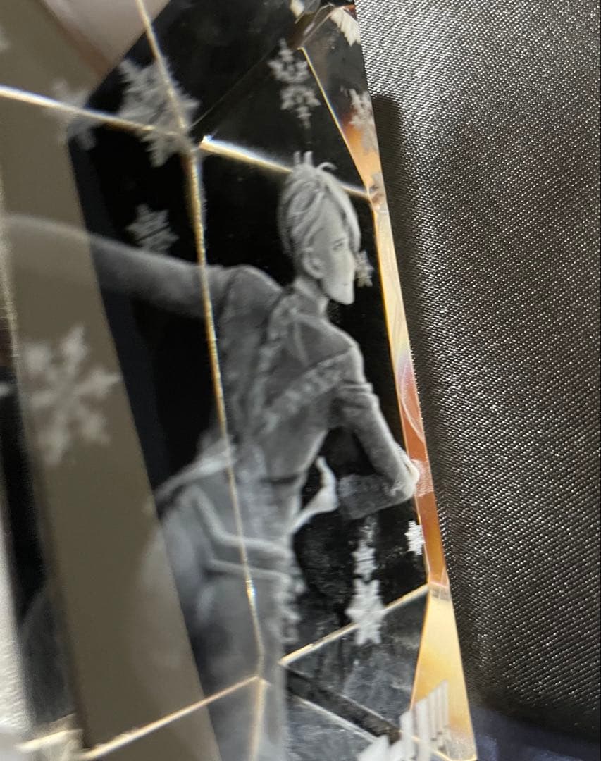 ユーリ!!! on ice ヴィクトル・ニキフォロフ　3Dクリスタルアート