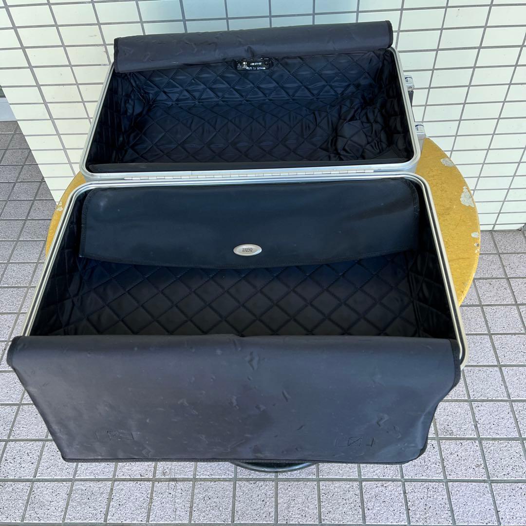 ZEROハリーバートンのキャリーバッグです