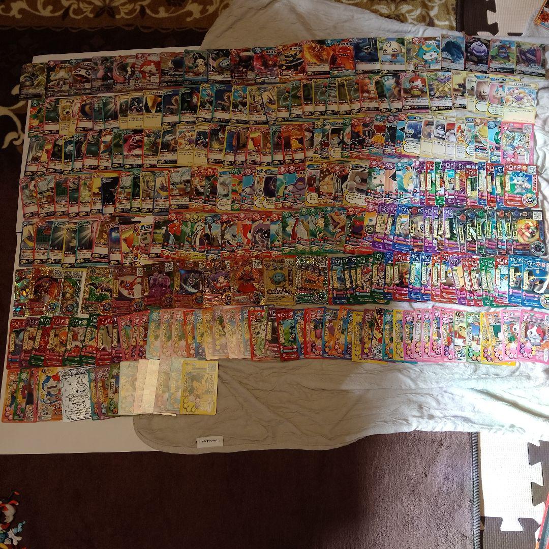 妖怪ウキウキペディア、妖怪バスターズ、妖怪取り付きカードバトルのカードセット