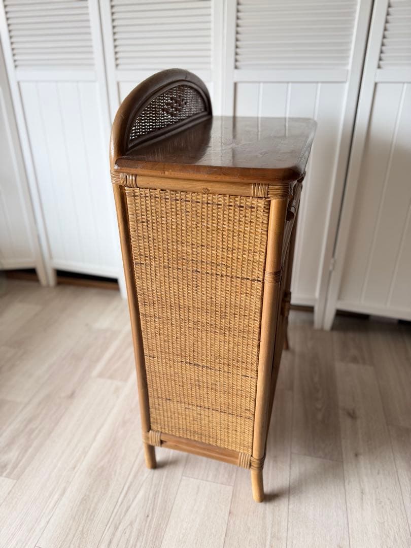 ラタン 籐家具 サイドボードチェスト ヴィンテージ ガラス扉 引き出し レトロ