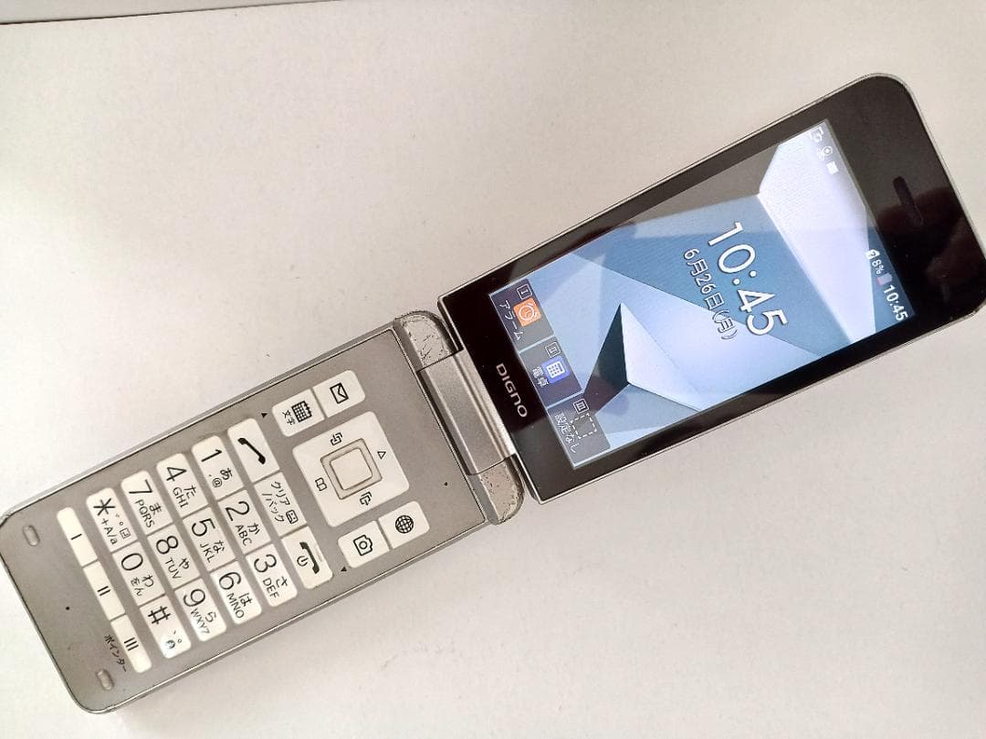 ☆ SoftBank DIGNO ケータイ4 A202KC シルバー