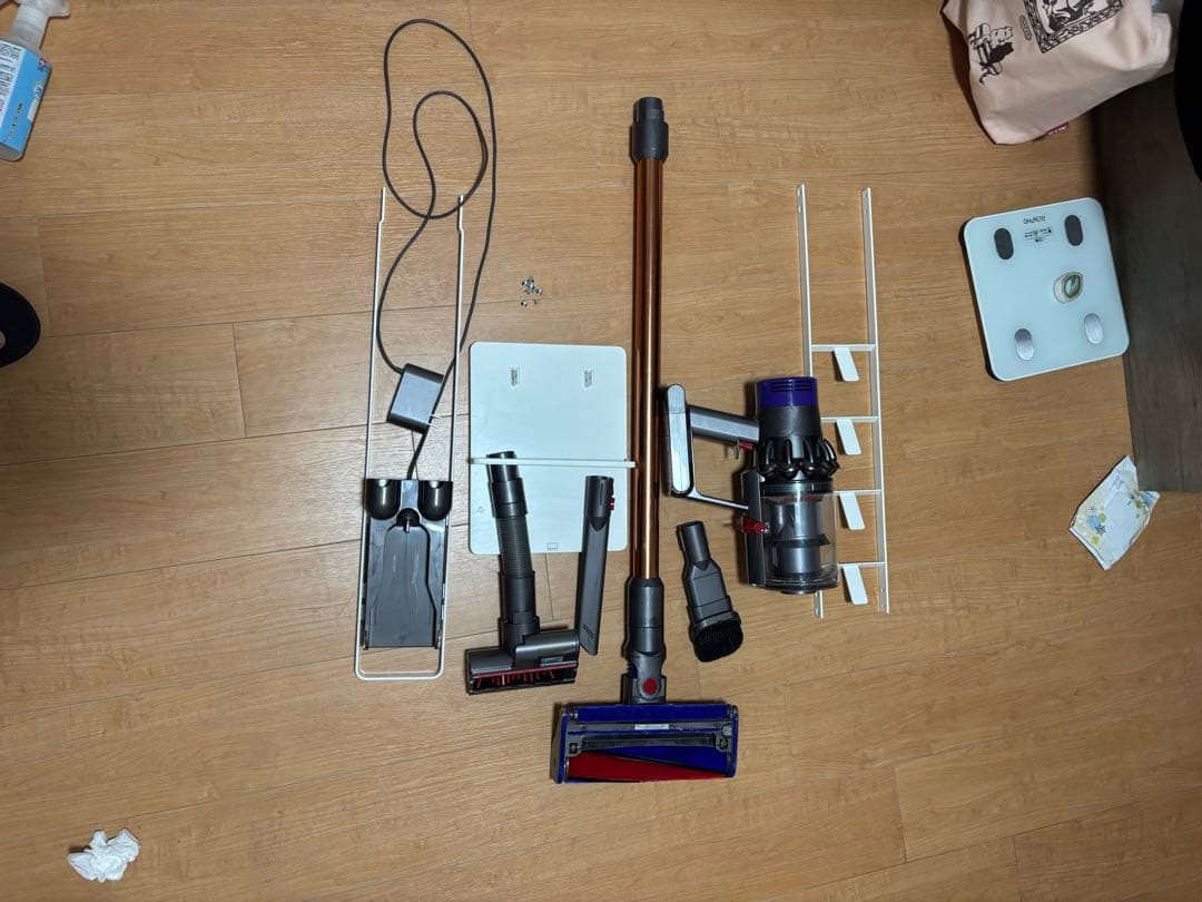 ダイソン掃除機SV12 スタンド付き