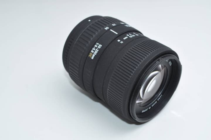 ★軽量コンパクト★ SIGMA 55-200mm F4-5.6 DC