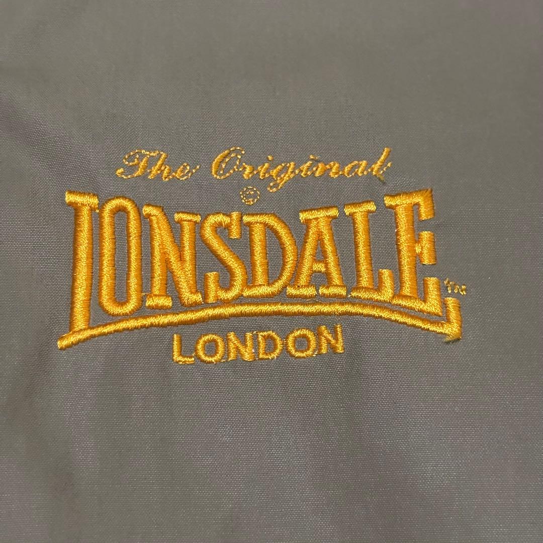 ロンズデール Lonsdale スイングトップ ベージュ Mサイズ 刺繍