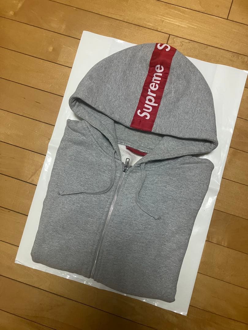 Supreme Tape logo zip upテープロゴ　パーカー グレー