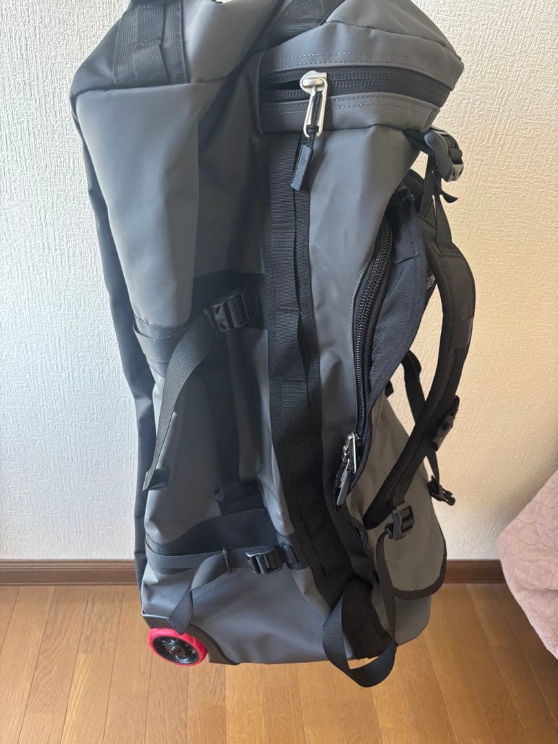 ザノースフェイス ダッフルバッグ BC ローリングダッフル　新品タグ付き！グレー