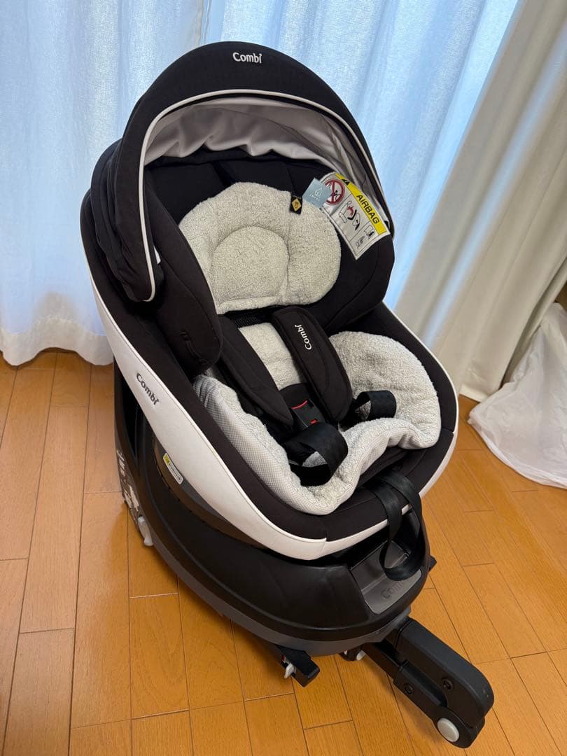 Combi クルムーブスマートisofix エッグショック