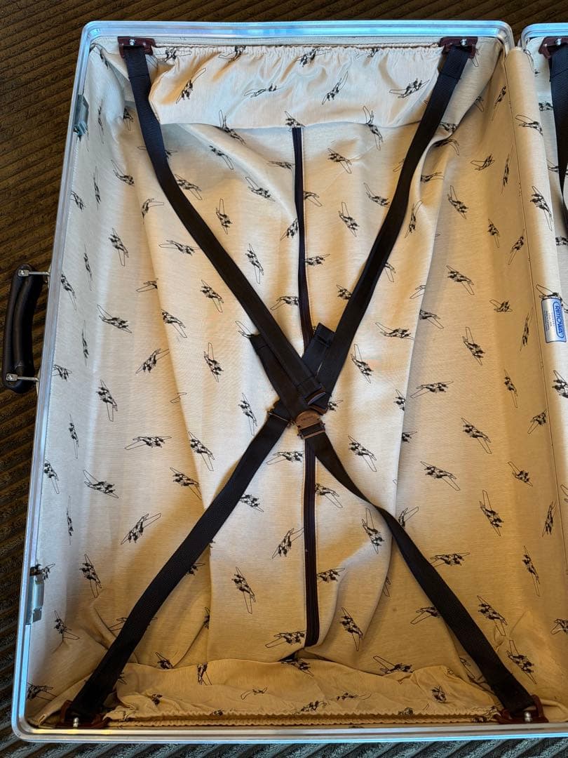 リモワ スーツケース 104L CLASSIC FLIGHT 976.77