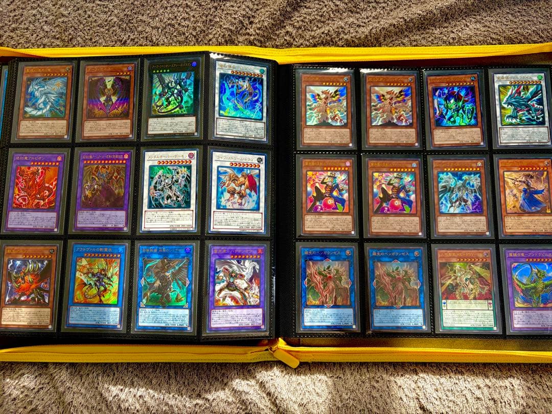 遊戯王　引退品　レリーフなど　435枚