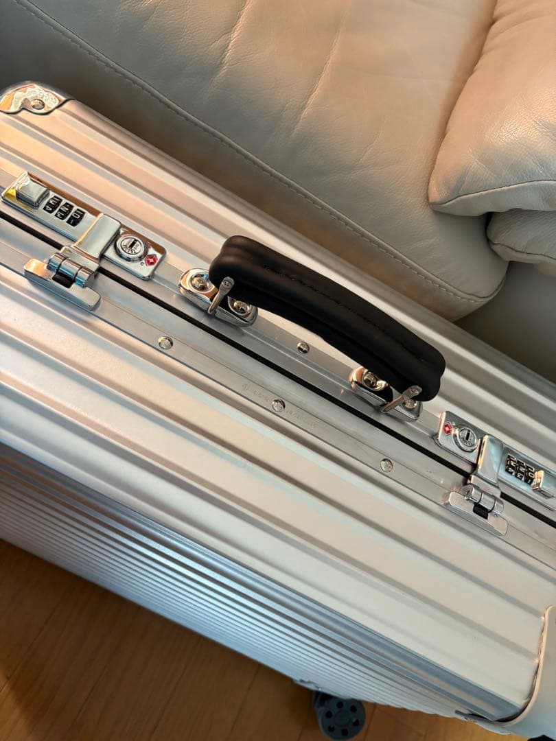【美品】RIMOWA リモワ クラシックキャビン 生涯保証 機内持ち込み