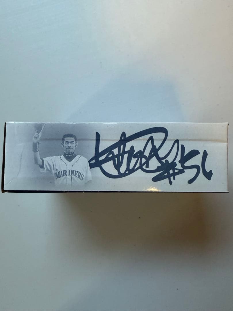 K*様 イチロー　殿堂入り記念　球場配布　8月11日　プラーク　盾　マリナーズ