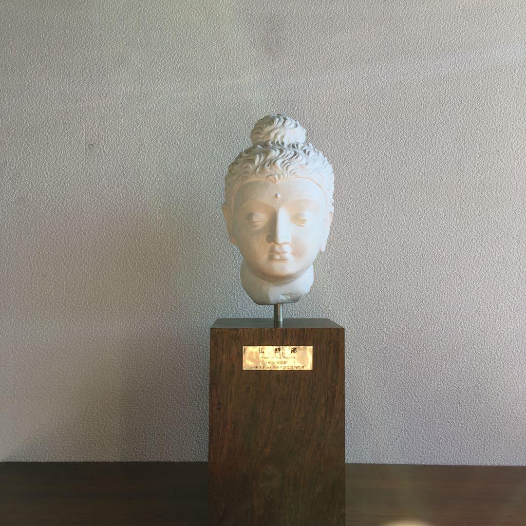 インテリア置物　石膏レプリカ　仏頭部 パキスタン　カラチ国立博物館蔵品レプリカ
