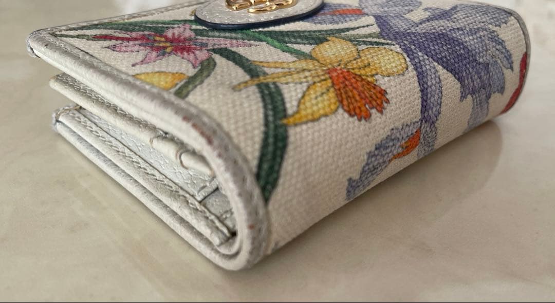 【GUCCI】グッチ　フローラシリーズ　二つ折り財布