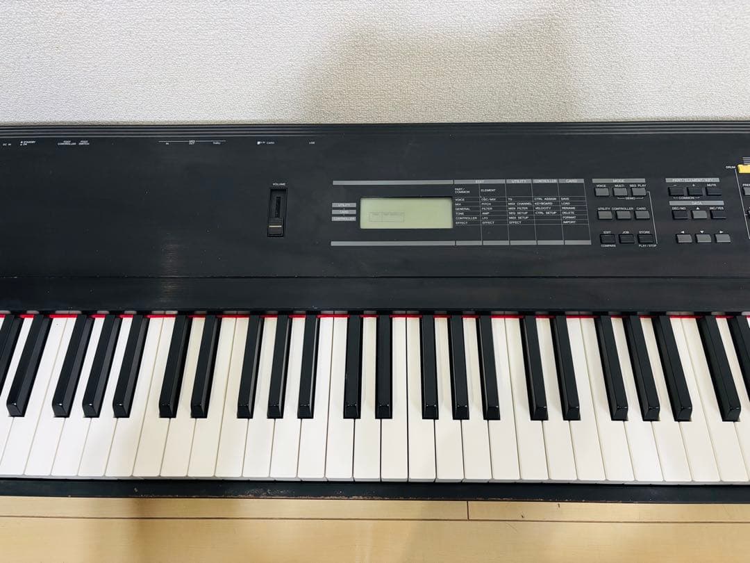 ヤマハ　YAMAHA S08 シンセサイザー 88鍵盤　取説、ガイドROM付き