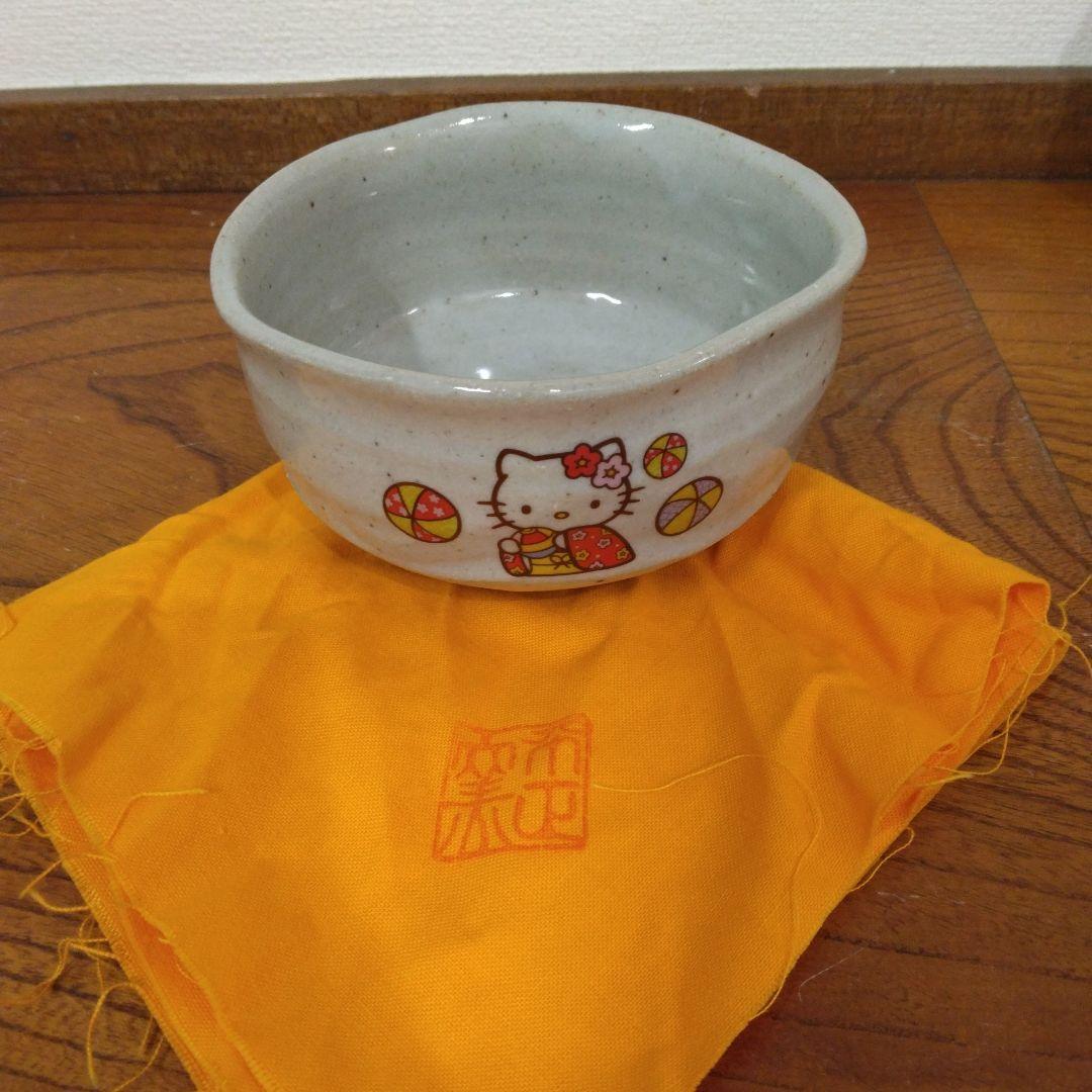 【る781】美濃唐津　平正窯　ハローキティ 茶碗　抹茶
