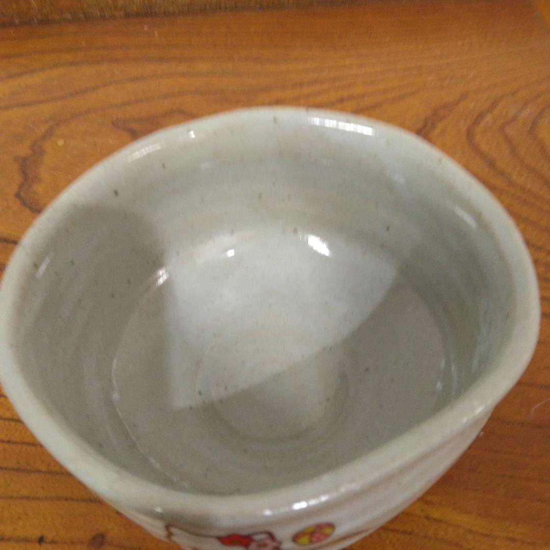 【る781】美濃唐津　平正窯　ハローキティ 茶碗　抹茶