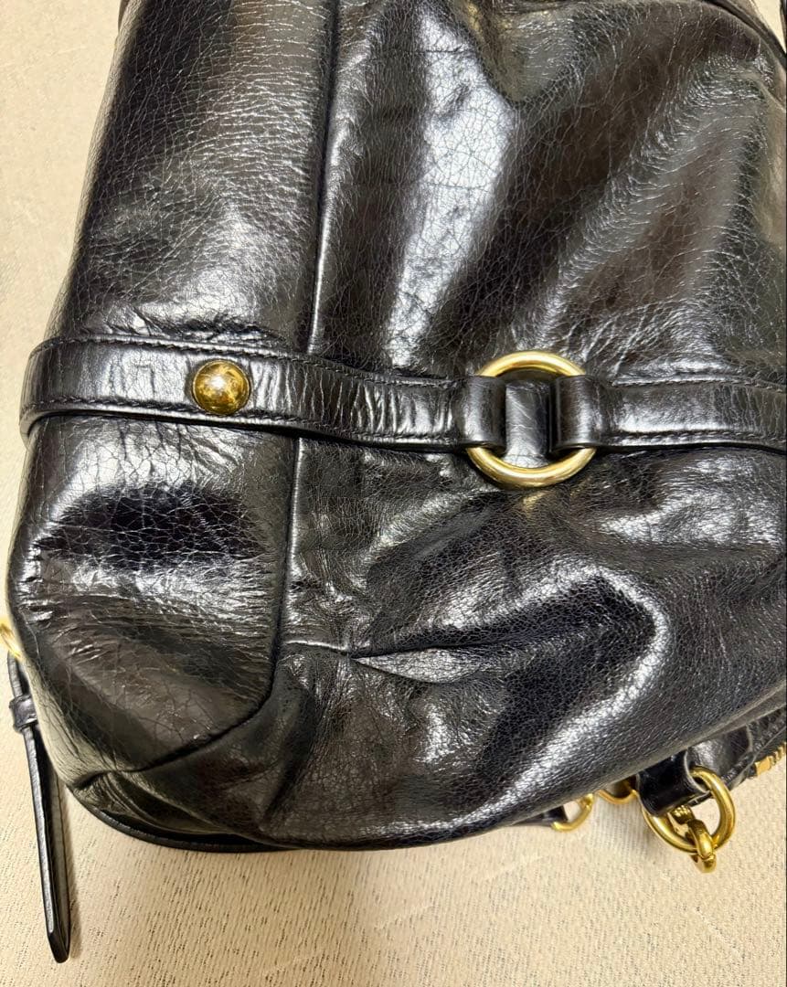 ミュウミュウ￼黒レザーショルダーバッグ ゴールド金具
