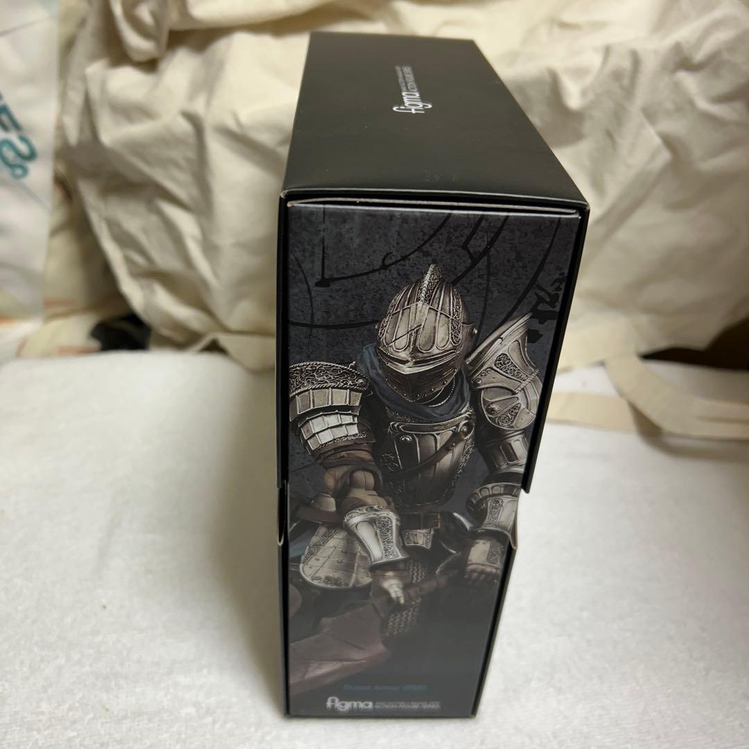 デモンズソウル　フリューテッドアーマー　figma