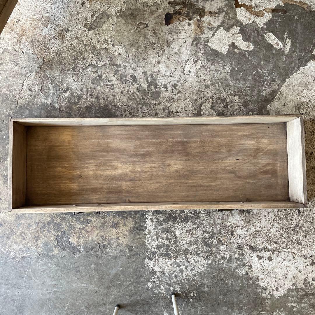 eauビンテージ ドロワーキャビネット 剥離