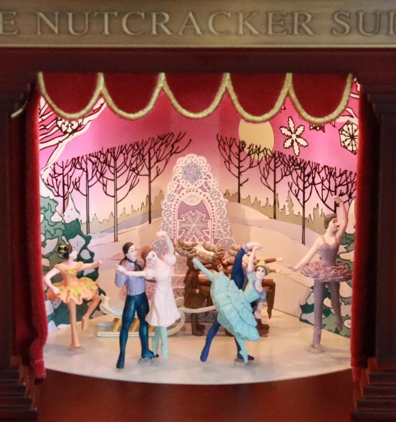 ミスタ－クリスマス　オルゴール　くるみ割り人形組曲　ミュージカル　バレエシアター