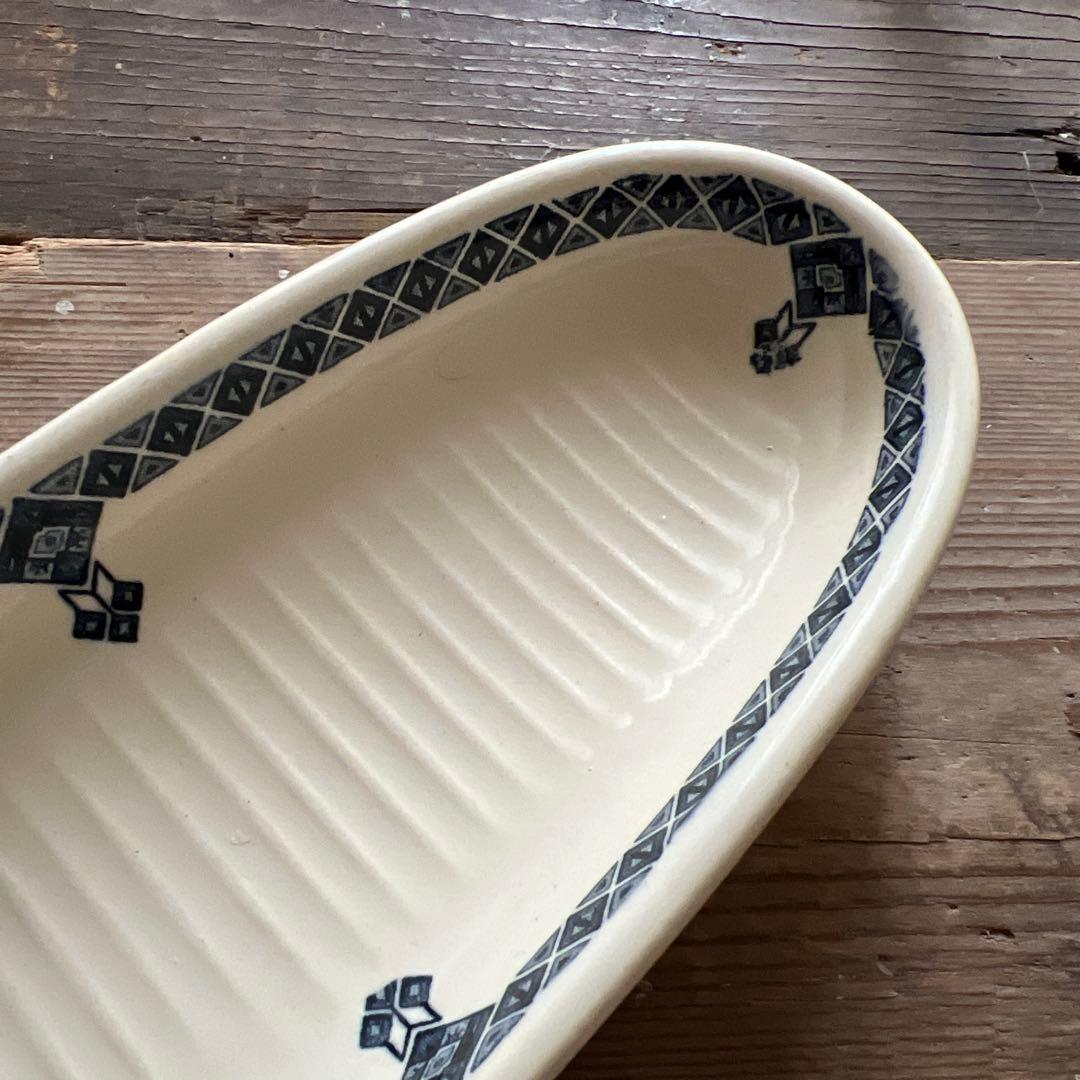 St Amand製 陶器のソープディッシュ フレンチアンティーク ヴィンテージ