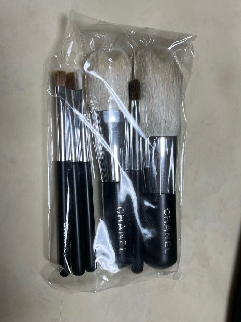 ⓵シャネル レ ミニ ドゥ シャネル ブラシ ６本セット ポーチ 未使用