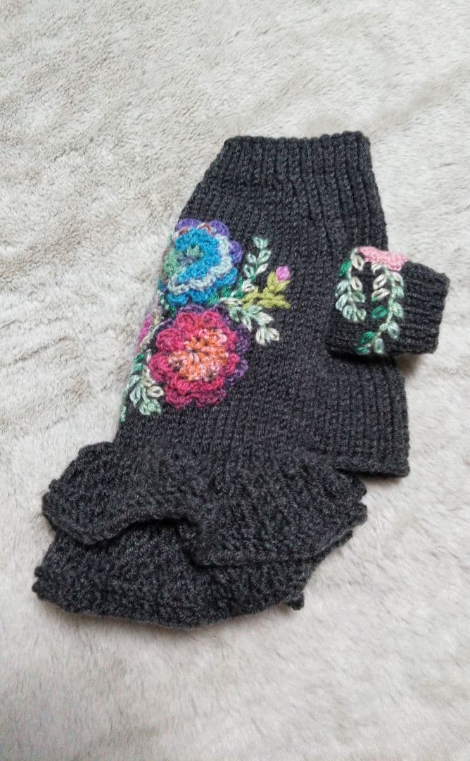 R06-2 (お花ニットワンピース)