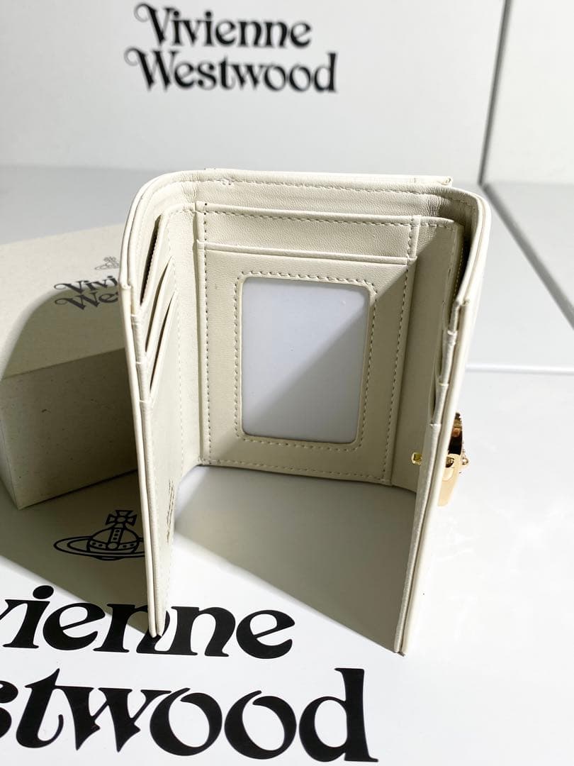Vivienne Westwood ホワイト三つ折り財布