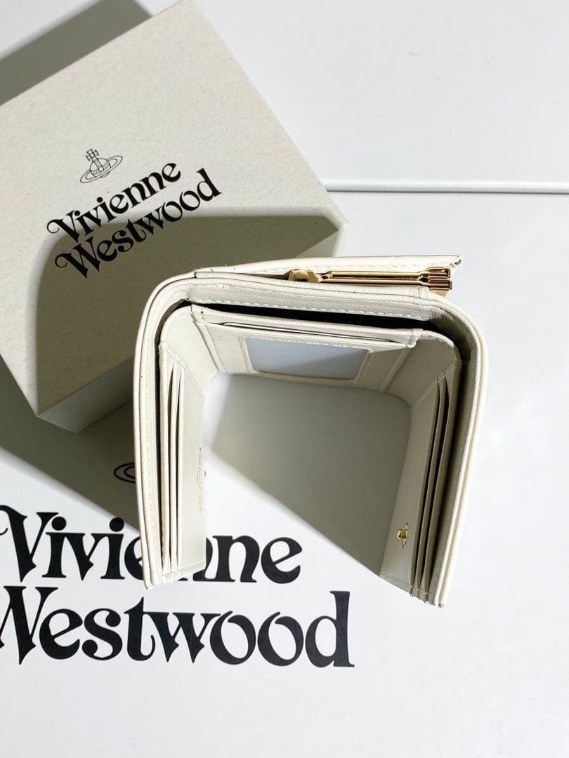 Vivienne Westwood ホワイト三つ折り財布