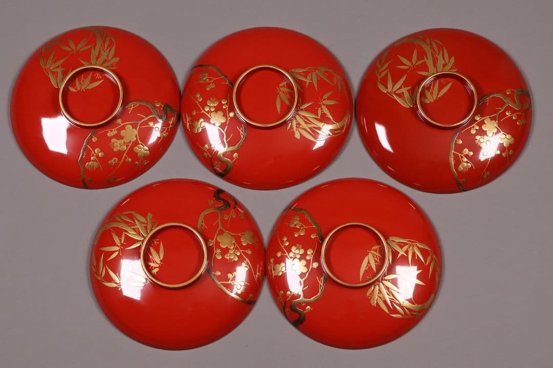 【CM248】時代木製漆器 松竹梅 金蒔絵 朱塗 引盃 五客 木製漆器 小皿 杯