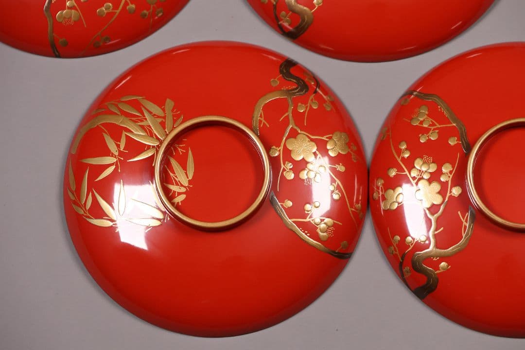 【CM248】時代木製漆器 松竹梅 金蒔絵 朱塗 引盃 五客 木製漆器 小皿 杯