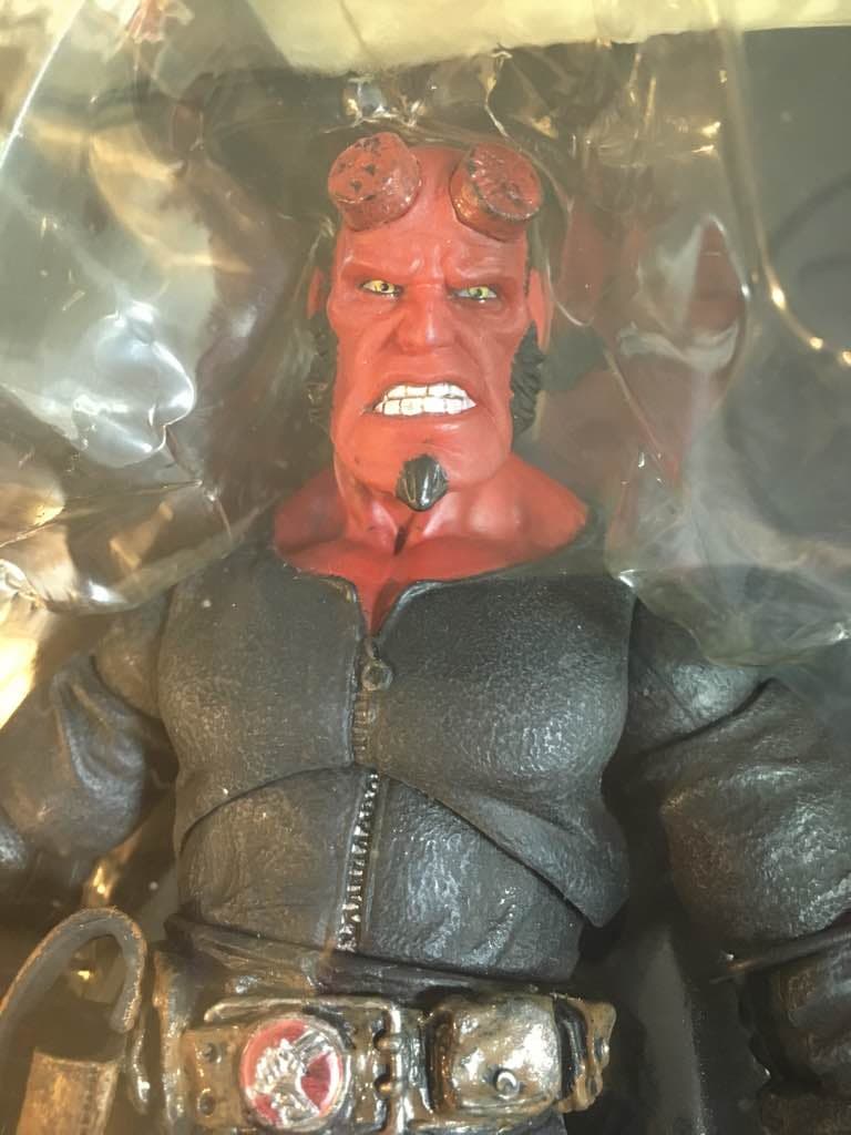 ヘルボーイ ８インチ フィギュア シリーズ１ ヘルボーイ(食い縛り)