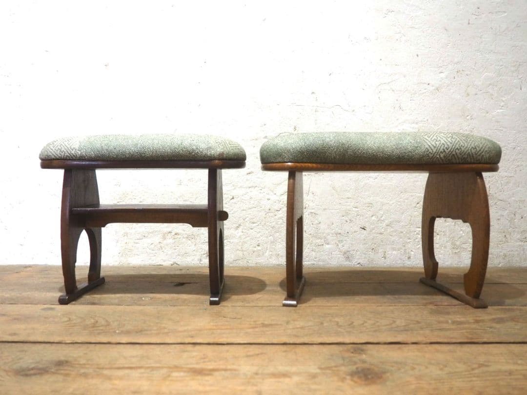 1370 2個セット　レトロな脇息　肘掛け　肘置き　骨董　和モダン　アンティーク