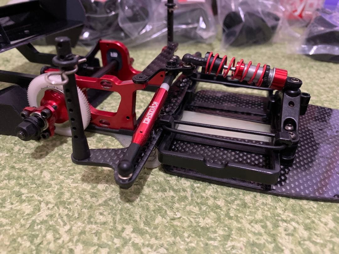 京商プラズマLM、ジャガー、サーボ、カスタムカーボン、スペア部品付き