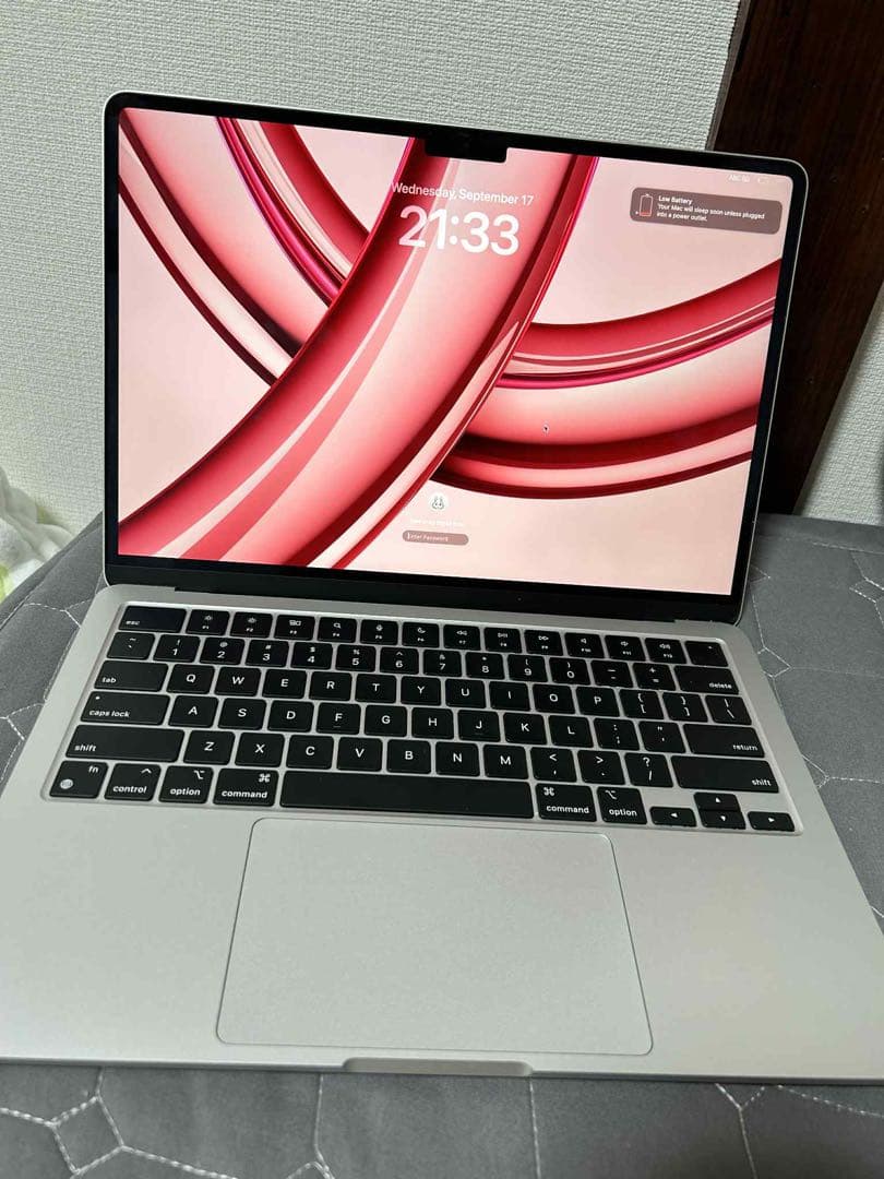 MacBook本体 MacBook Air M2 16GB