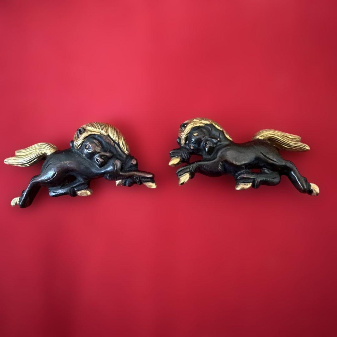 古美術　骨董品　刀装具 跳馬 野馬図目貫 無銘