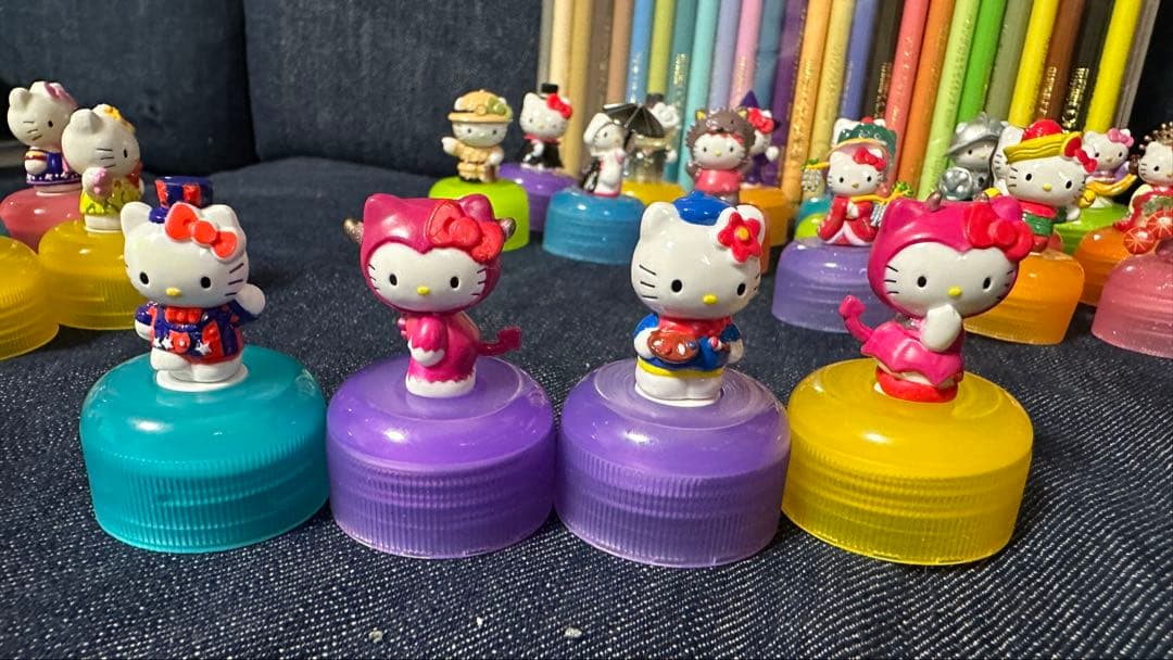 希少　レトロ　ハローキティ ペットボトルキャップ 27体セット 激レア
