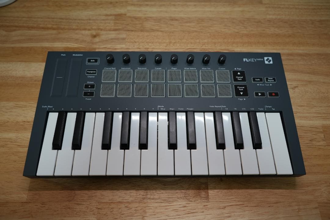 NOVATION　FLkey Mini