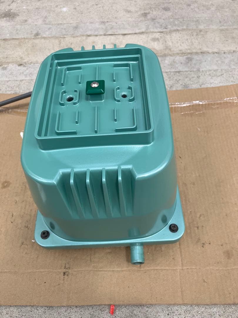 浄化槽、水槽エアーポンプ　高槻HP120