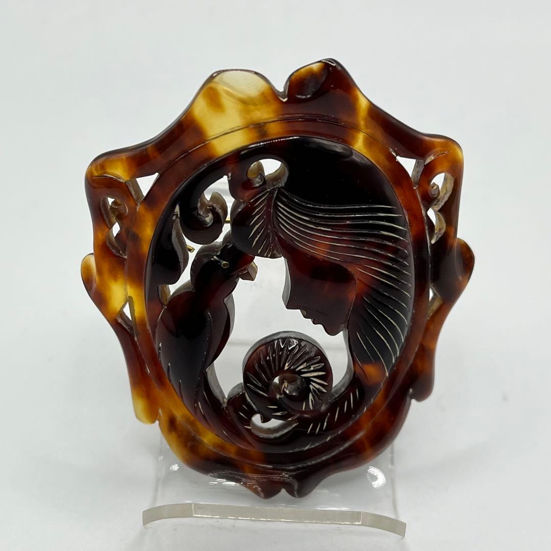 ヴィンテージ 本鼈甲 透かし彫り 少女と小鳥 デザインブローチ