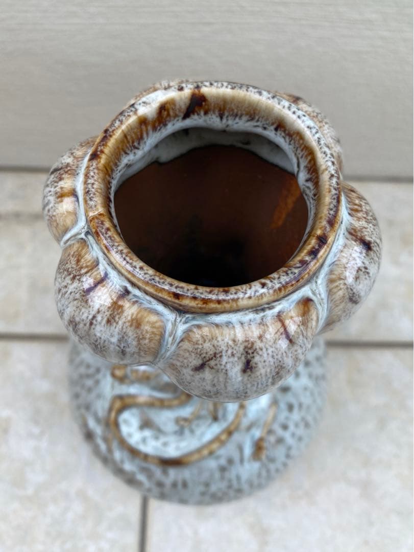 中国美術 時代 花瓶 青磁 竜紋の彫刻付き