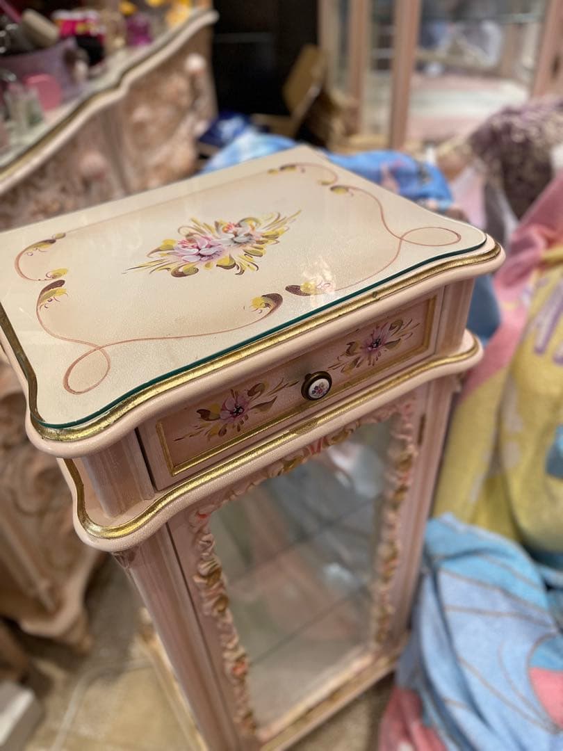 ロココ調　キャビネット