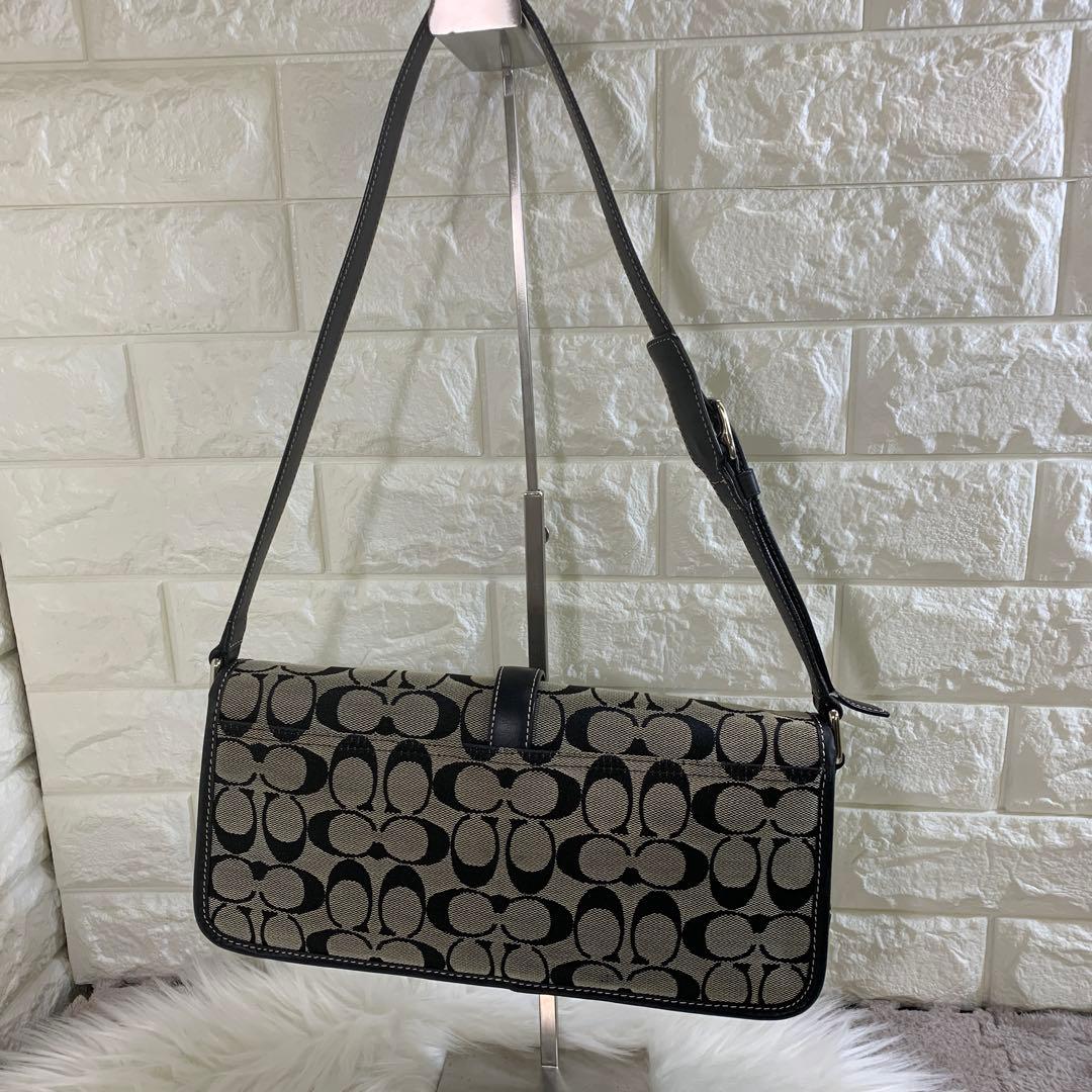 Coach シグネチャーショルダーバッグ ブラック/グレー