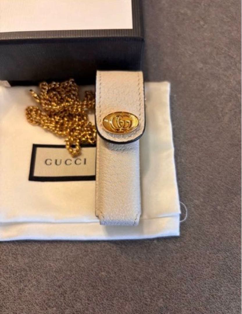 グッチ　リップケース　ストラップ