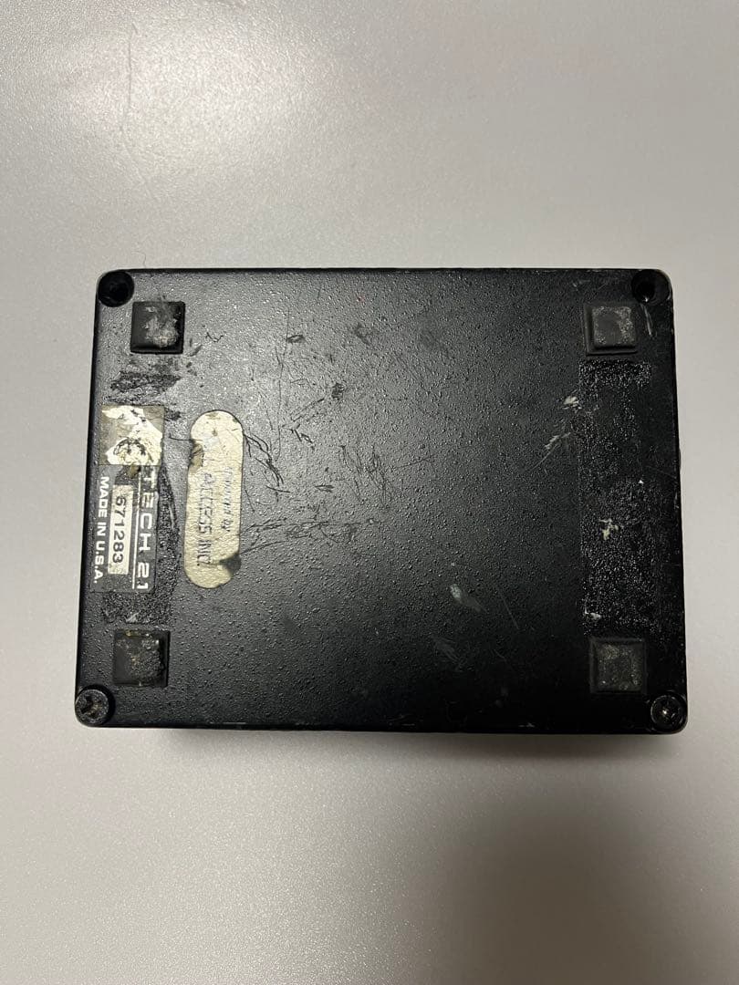 Tech 21 SansAmp Bass D DI サンズアンプ